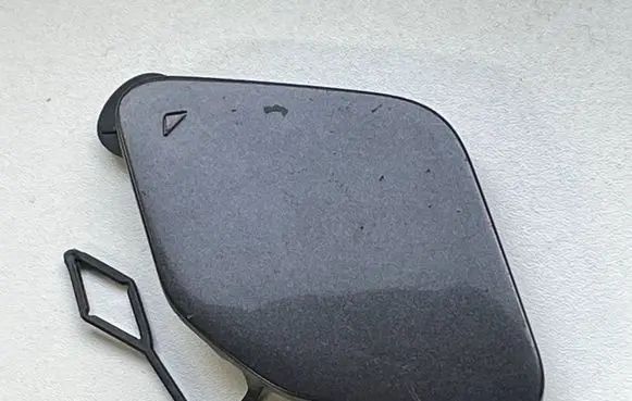 BMW 3 F30 F35 F31 Front tow hook cap/cover 51117386141