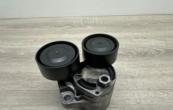 BMW 3 F30 F35 F31 Alternator belt tensioner 1010342