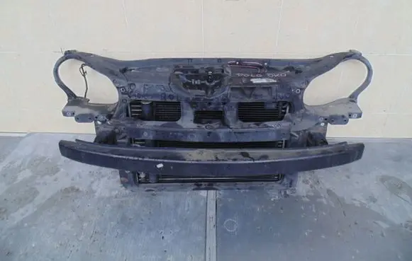 Volkswagen Polo Radiator support slam panel