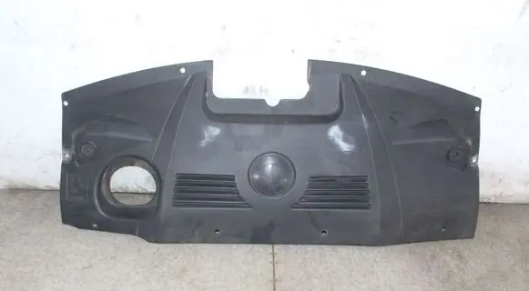 Engine bonnet/hood lock trim molding