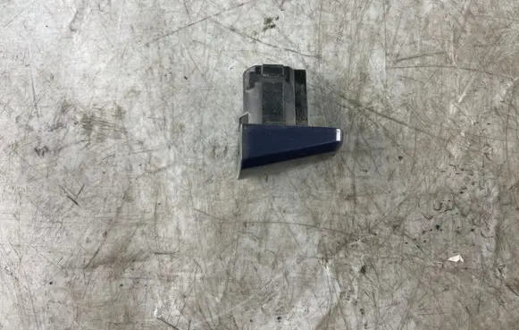 Opel Astra H Front door handle cover 