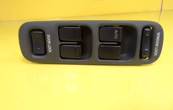 Suzuki Liana Electric window control switch