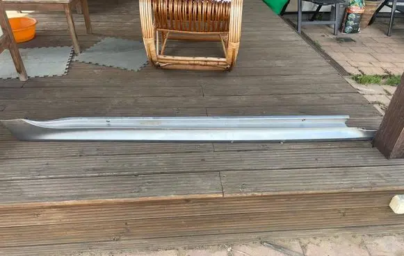 Toyota Yaris XP210 Sill/side skirt trim 