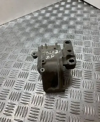 Seat Toledo III (5P) Engine mount bracket