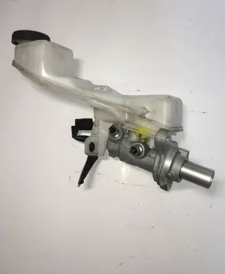 Nissan Qashqai Master brake cylinder 782045 17300556579