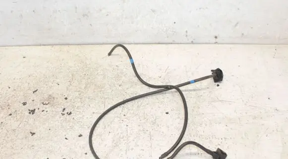 Nissan Qashqai Windshield washer spray nozzle 
