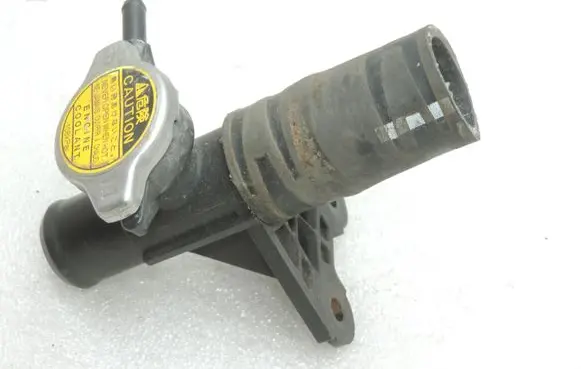 Toyota Yaris Engine coolant pipe/hose 165020Q010
