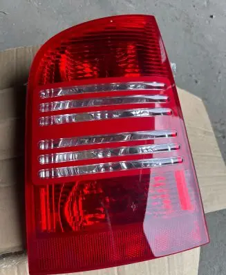 Skoda Octavia Mk1 (1U) Rear/tail lights 1U9945095B 1U9945111B