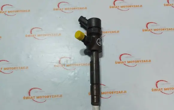 Opel Vectra C Fuel injector 0445110276