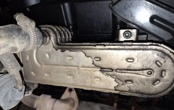 Mitsubishi Grandis EGR valve cooler 03g131513j