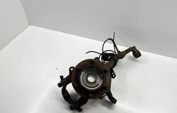 Toyota Hilux (AN10, AN20, AN30) Front wheel hub