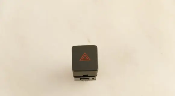 Nissan X-Trail T32 Hazard light switch 299125472
