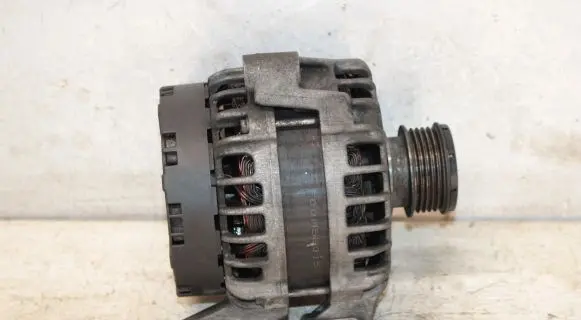 Volvo XC60 Generator/alternator 30659131 0125811005