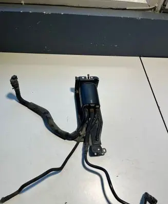 Active carbon filter fuel vapour canister