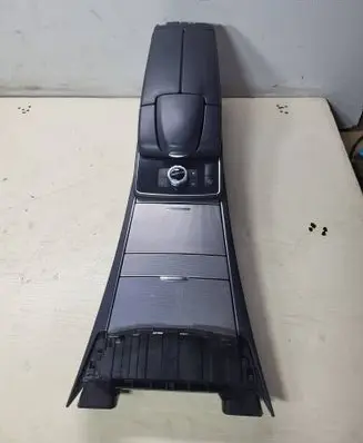 Mercedes-Benz E C207 W207 Center console A2076804250 105805702C