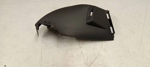 BMW i4 Seat belt trim 7491177