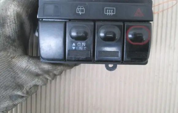 Mitsubishi Space Runner Other devices