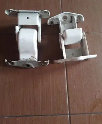 Renault Trafic III (X82) Rear door upper hinge 
