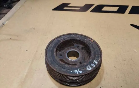 Chrysler Grand Voyager II Crankshaft pulley