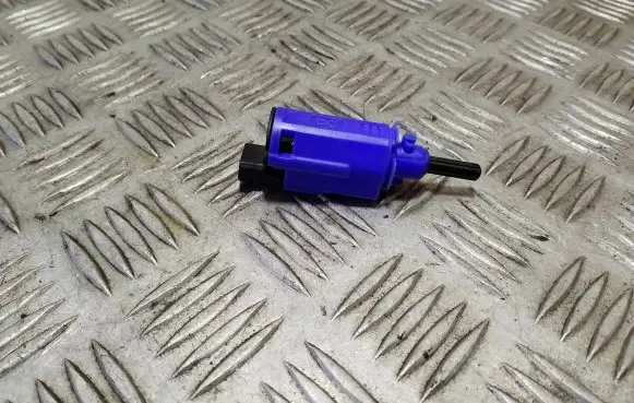Clutch pedal sensor