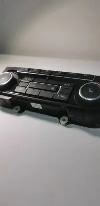 Volkswagen Tiguan Climate control unit 5K0907044GK 5HB00974691