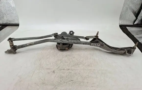 Mercedes-Benz E W211 Front wiper linkage and motor 3397020737 2118201340