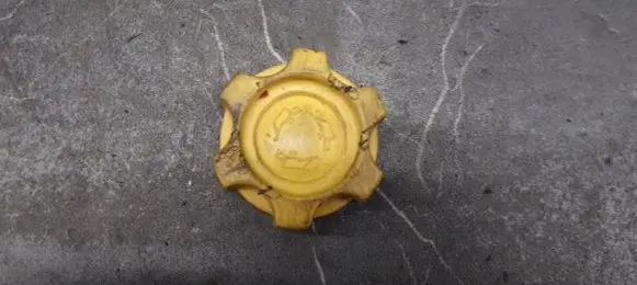 MG ZR Oil filler cap LQC100-270