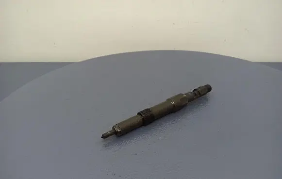 Ford Mondeo Mk III Fuel injector 4S7Q9K546BD