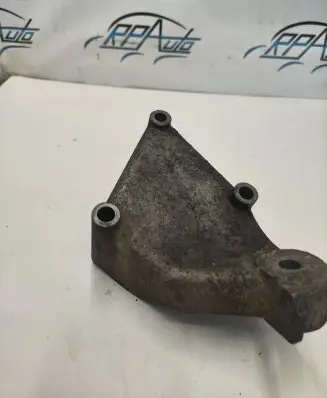 Volkswagen II LT Engine mounting bracket 074199307B