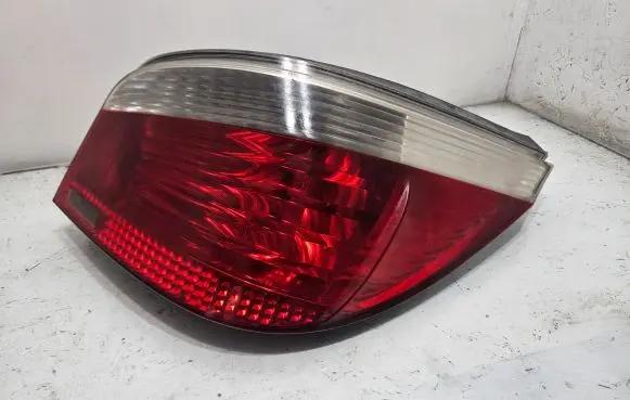 BMW 5 E60 E61 Rear/tail lights 6923306