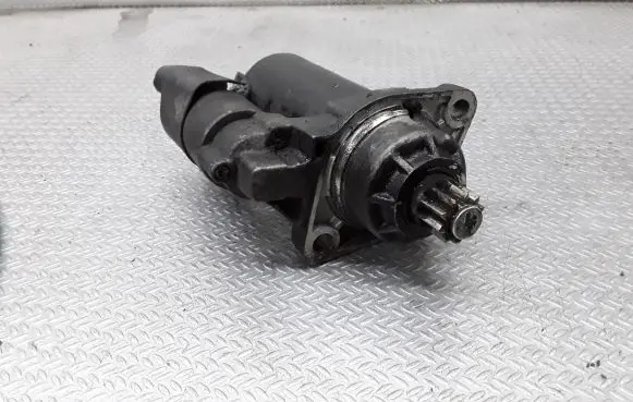 Volkswagen PASSAT B6 Starter motor 005831320