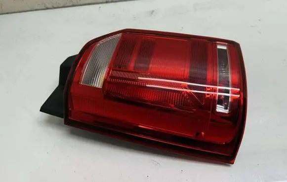 Volkswagen Transporter - Caravelle T6 Rear/tail lights 7E0945095AD