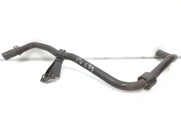 Volkswagen PASSAT B6 Engine coolant pipe/hose 1K0133687B