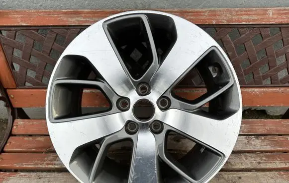 KIA Optima R18 alloy rim 