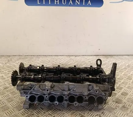 Hyundai Tucson TL Engine head 221112A260