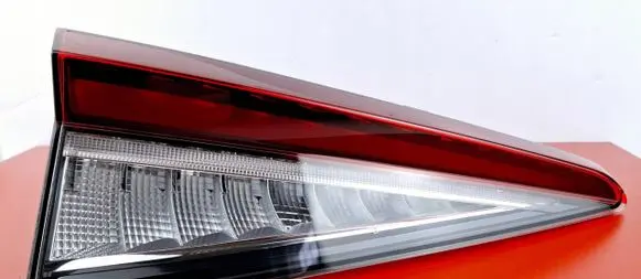 Skoda Enyaq iV Tailgate rear/tail lights 5LG945307C