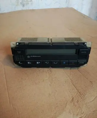 Volkswagen PASSAT B5 Climate control unit 3B1907044B 5HB00761710