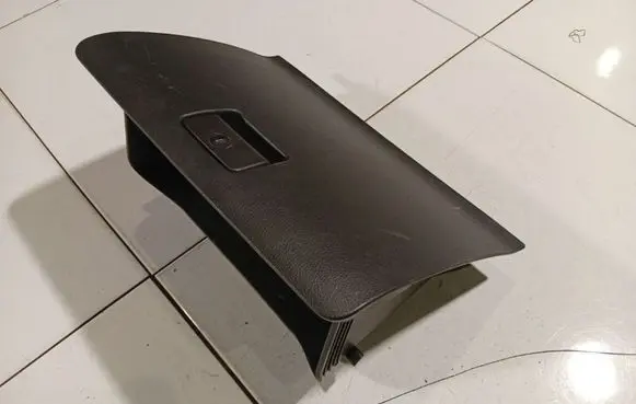 Toyota Corolla Verso AR10 Glove box 