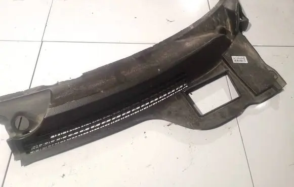 Wiper trim