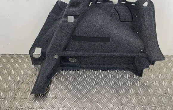 Trunk/boot side trim panel