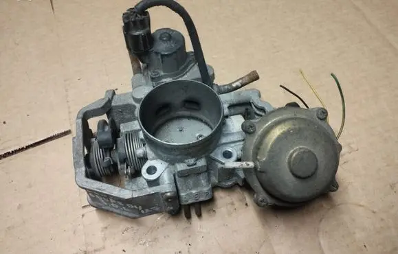 Chrysler Sebring (ST-22 - JR) Throttle valve