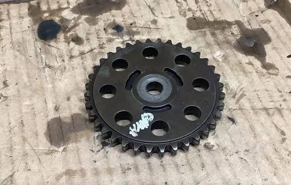 Volkswagen Golf VI Timing chain sprocket 03C109571B