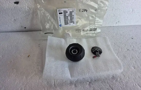 Fiat 500 Gear lever shifter trim leather/knob 04861962AD