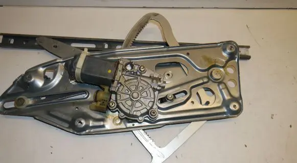 Mercedes-Benz S W140 Front door electric window regulator 0130821504