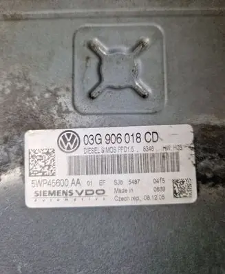Volkswagen PASSAT B6 Engine control unit/module 03G906018CD 5WP45600AA