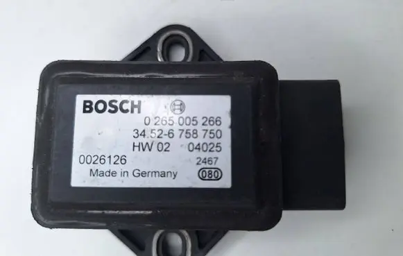 BMW 5 E60 E61 ESP acceleration yaw rate sensor 0265005266 0026126 34526758750