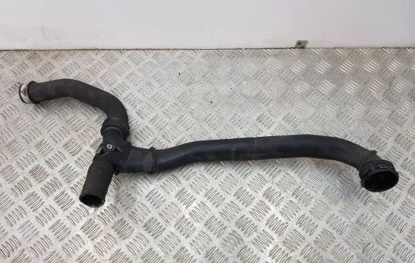 Porsche 997 Engine coolant pipe/hose 99710675203