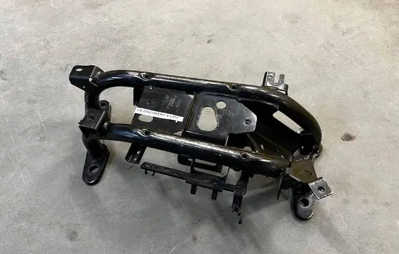 Land Rover Discovery 5 Gearbox mounting bracket HPLA5060
