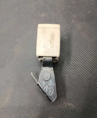 Opel Insignia A Rear seatbelt buckle 13267111 362806002