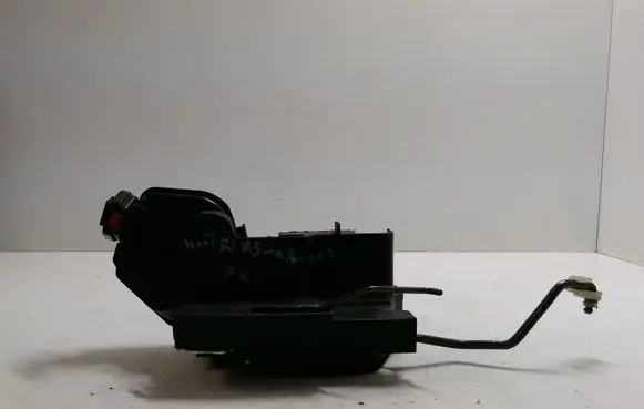 Hyundai Matrix Front door lock